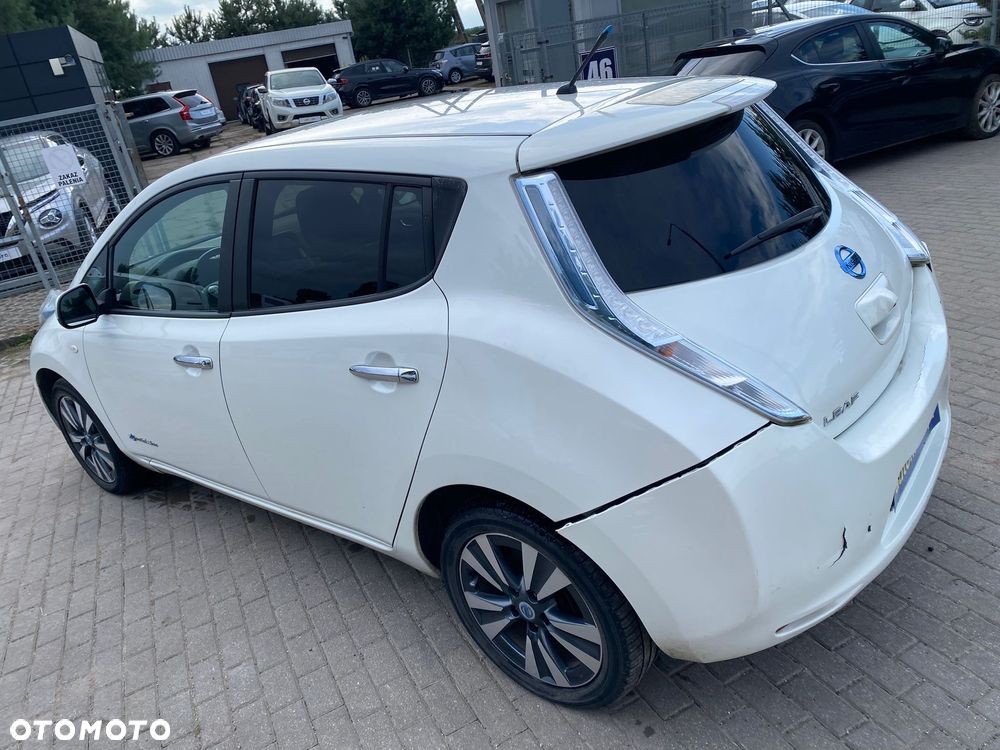 Nissan Leaf - 4