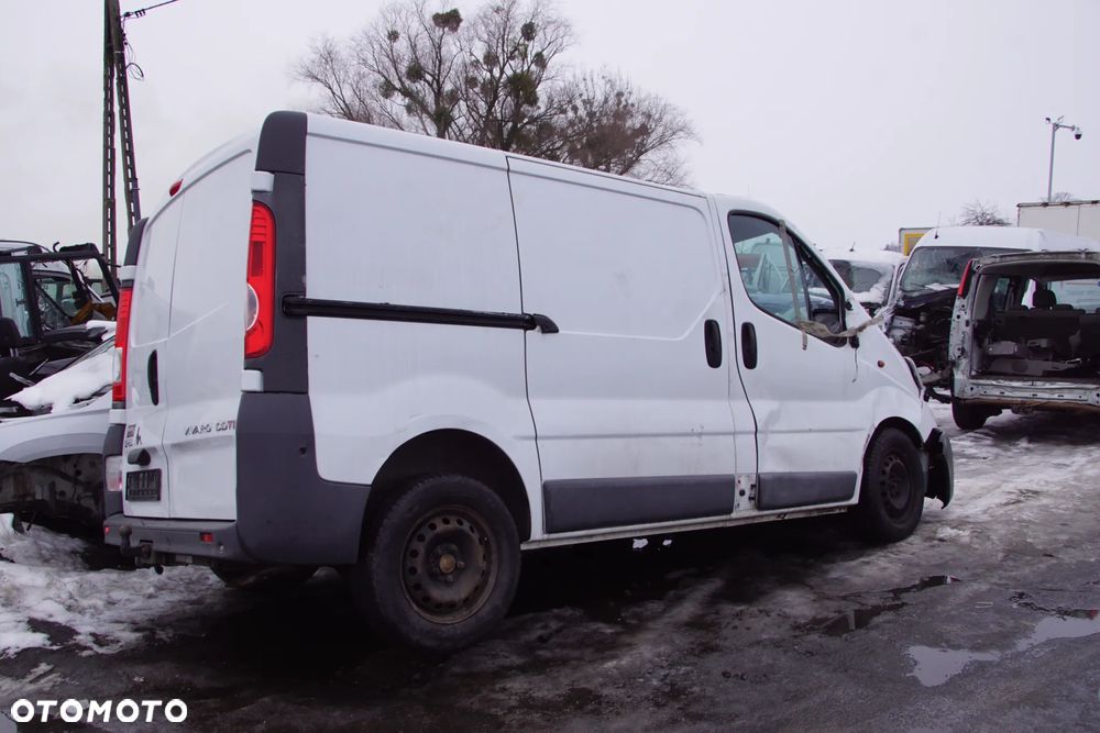 Auto na części - Opel Vivaro A Lift 2.0 CDTI 114 KM M9R630 PF6024 10U 2014R Silnik Skrzynia Drzwi Maska Zderzak Błotnik Lusterko Lampa Klamka Szyba Deska Kokpit Sterownik Moduł Czujnik Licznik Panel Kierownica - 4