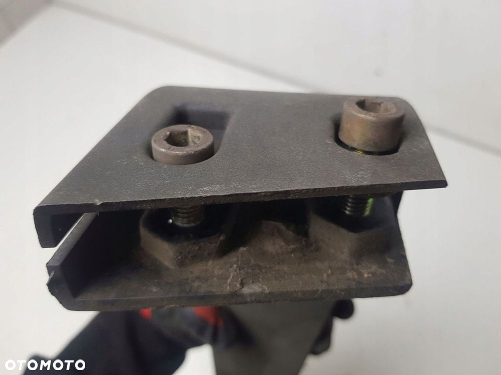 NEW HOLLAND CASE FIAT LUSTERKO LEWE UCHWYT STELAŻ - 12