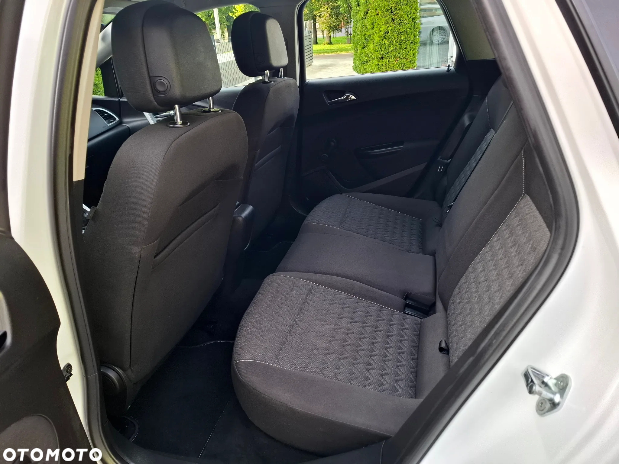 Opel Astra - 14