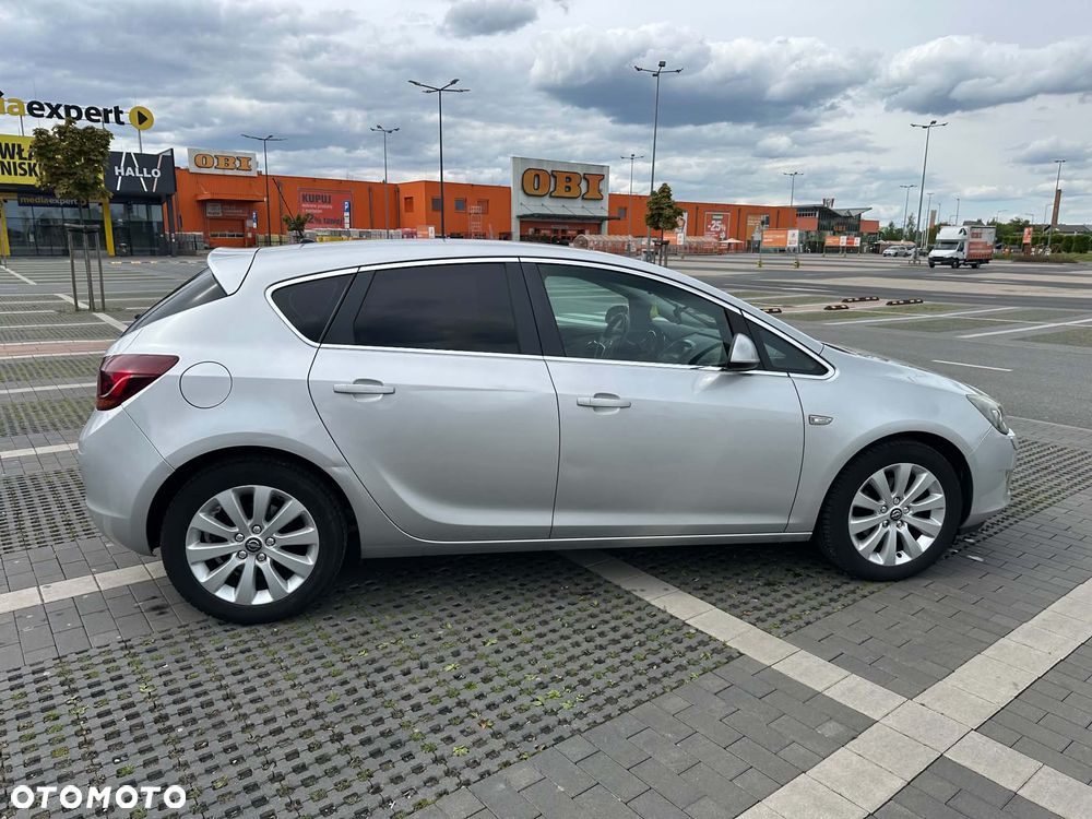 Opel Astra 1.7 CDTI Cosmo - 6