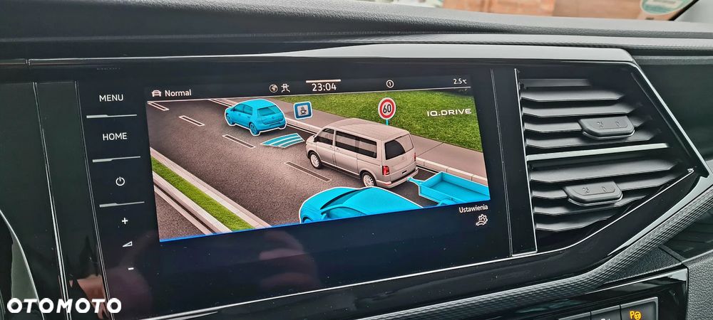 Volkswagen Multivan - 11