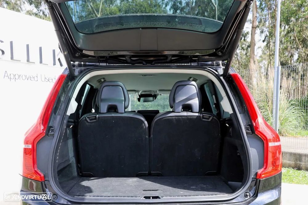 Volvo XC 90 2.0 D5 Momentum AWD - 4