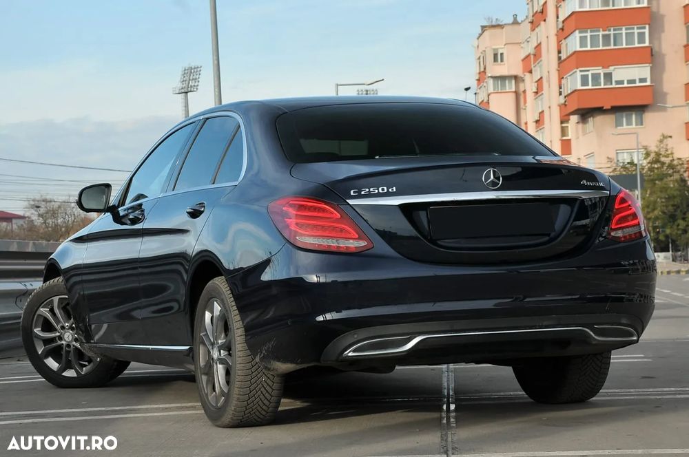Mercedes-Benz C 250 d 4Matic 9G-TRONIC Exclusive - 8