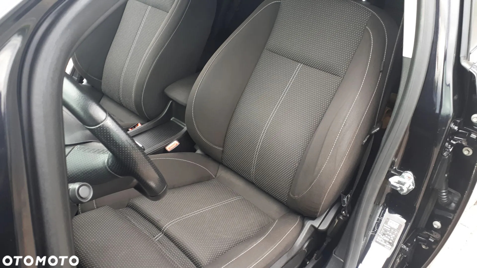 Opel Astra 1.6 Turbo Sport - 14