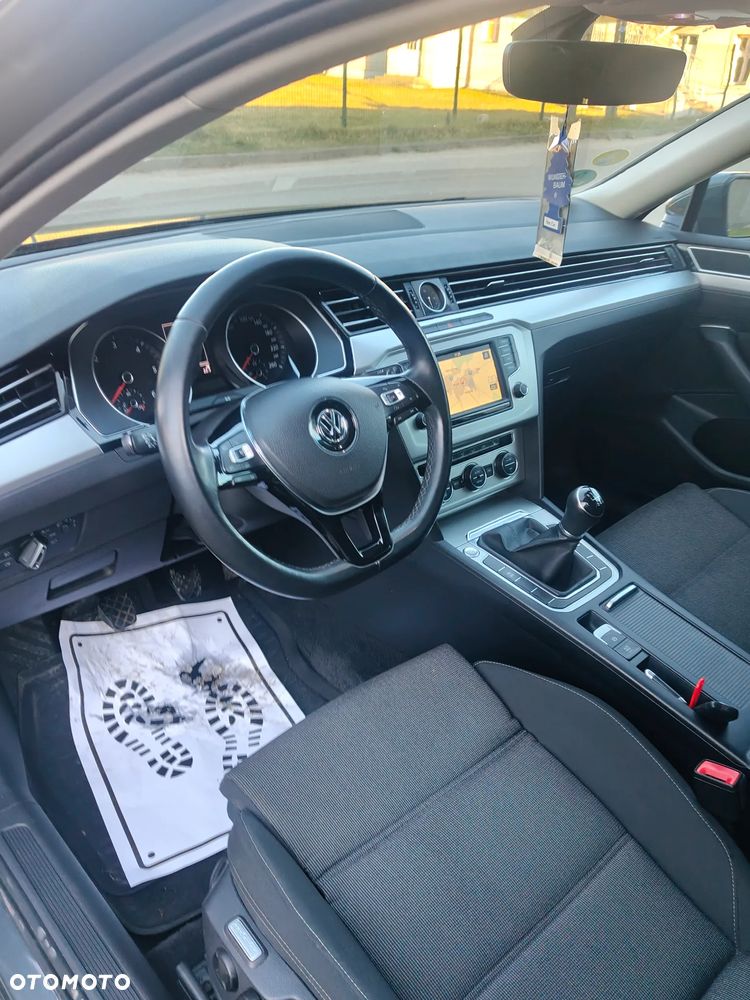 Volkswagen Passat 2.0 TDI (BlueMotion Technology) Comfortline - 8