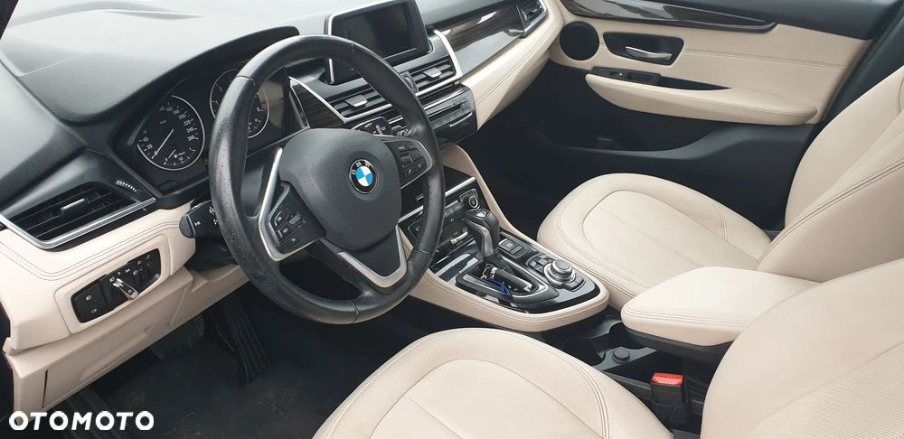 BMW Seria 2 220d Luxury Line - 10