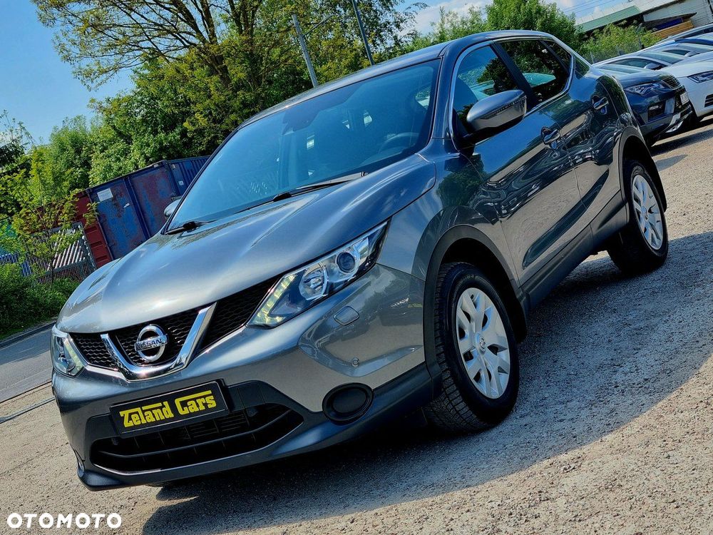 Nissan Qashqai 1.2 DIG-T Visia Xtronic - 1