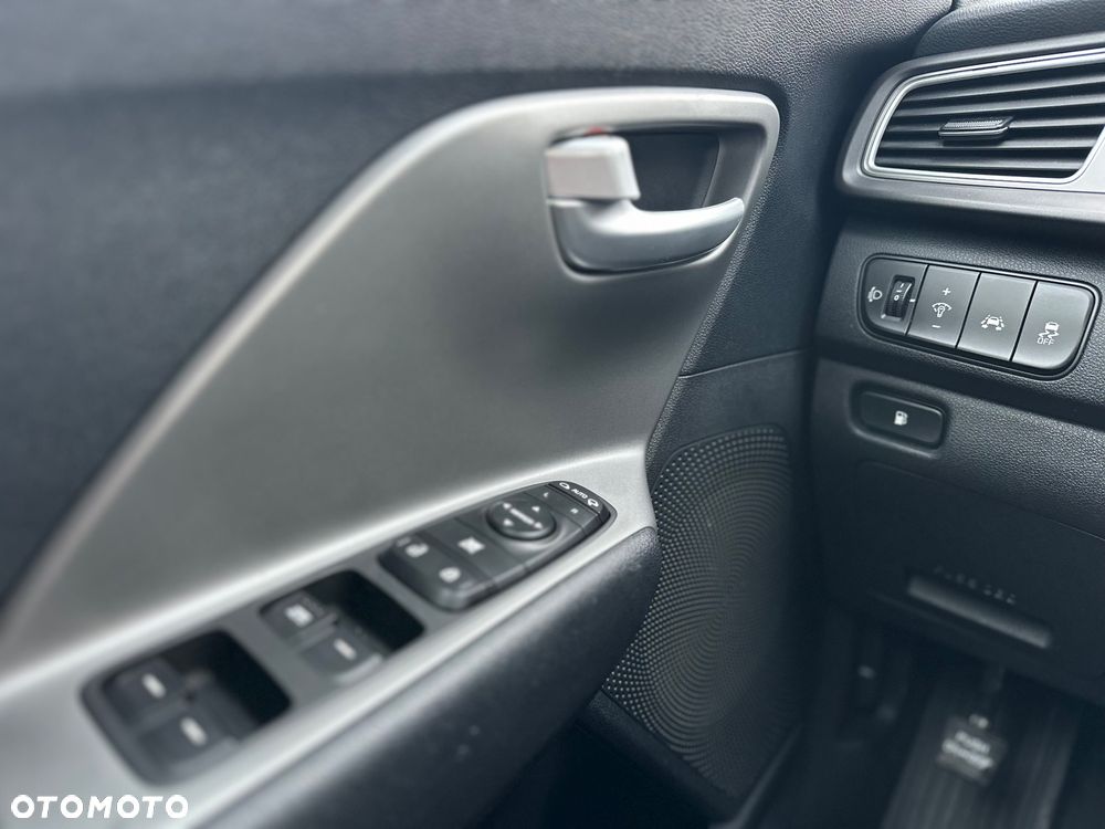 Kia Niro 1.6 GDI HEV 2WD OPF Vision - 17