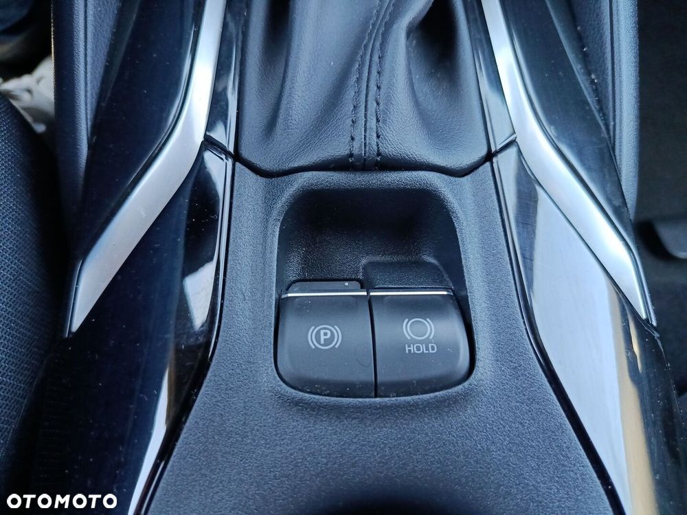 Toyota Corolla 1.8 Hybrid Comfort - 22