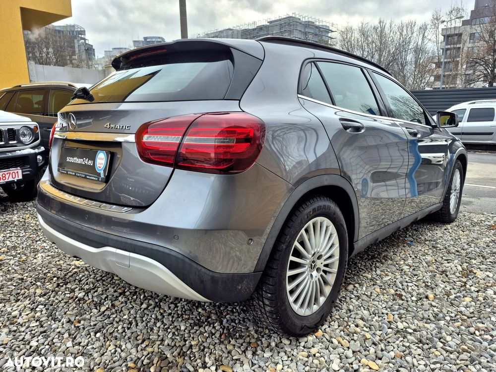 Mercedes-Benz GLA 200 d 4MATIC Aut. - 2