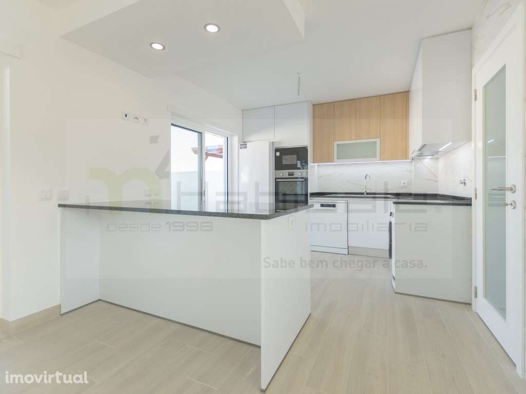 Condomínio privado na Praia da Lota - Grande imagem: 4/32