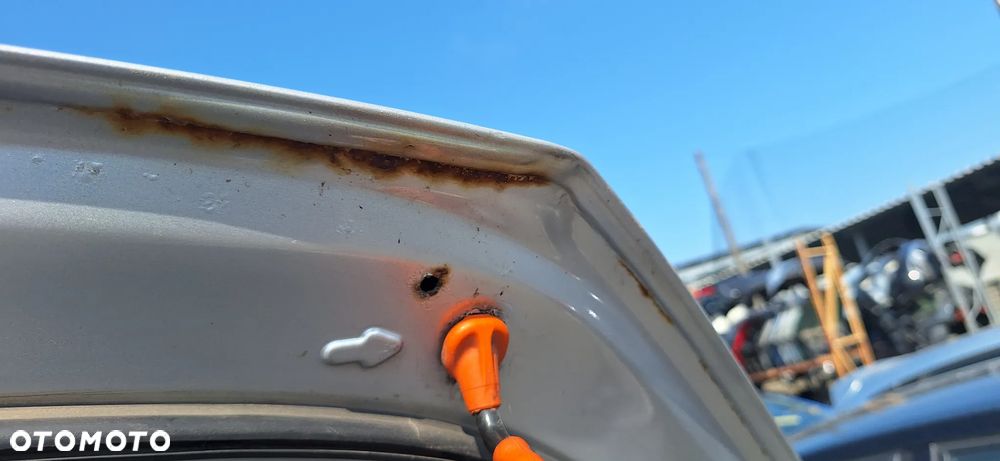 Volkswagen Polo 9N 05- Maska Pokrywa Komory Silnika Kod Lak LA7W - 40