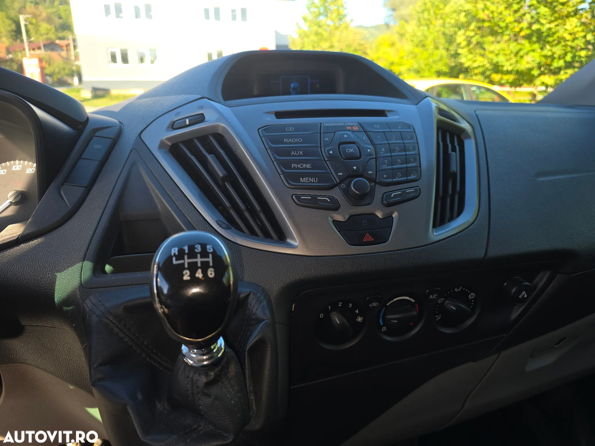 Ford Transit - 11