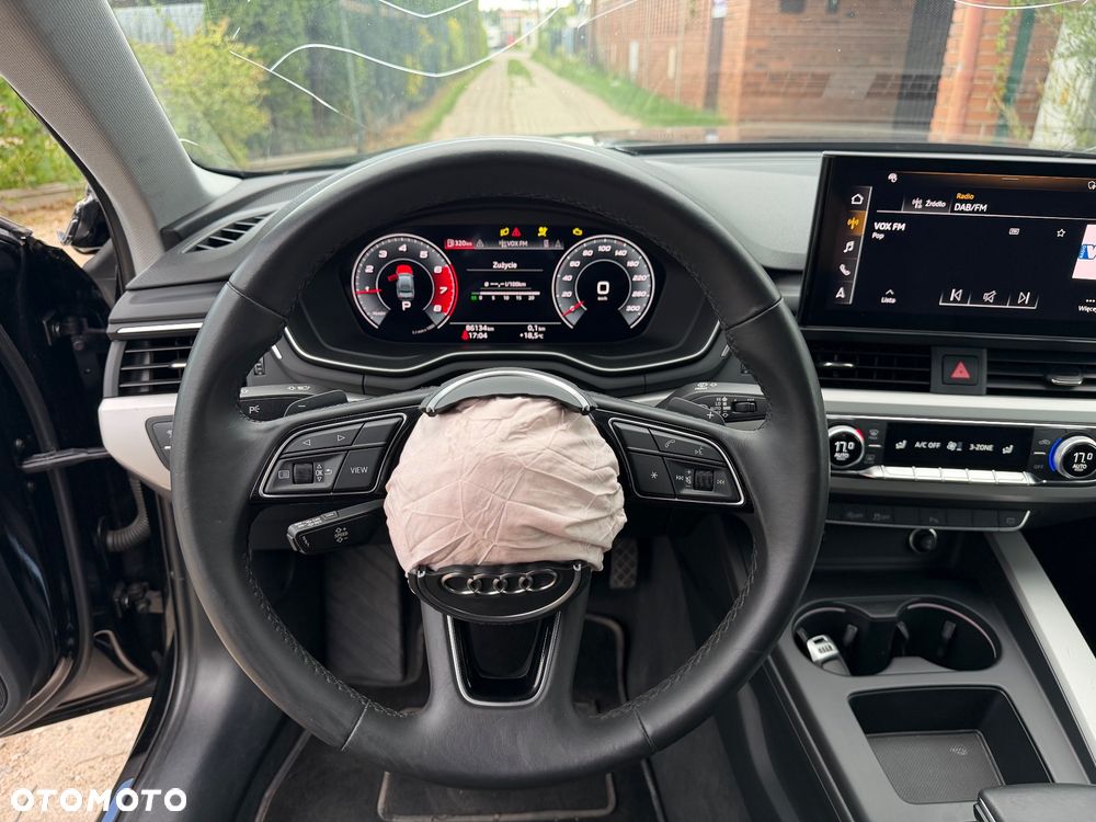 Audi A4 Limousine - 11
