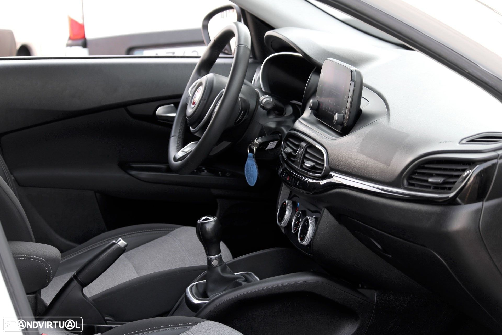 Fiat Tipo Cross - 15