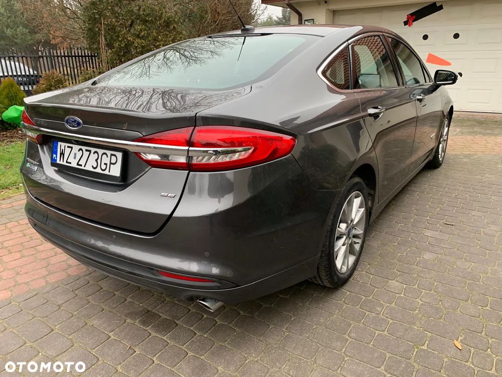 Ford Mondeo - 12