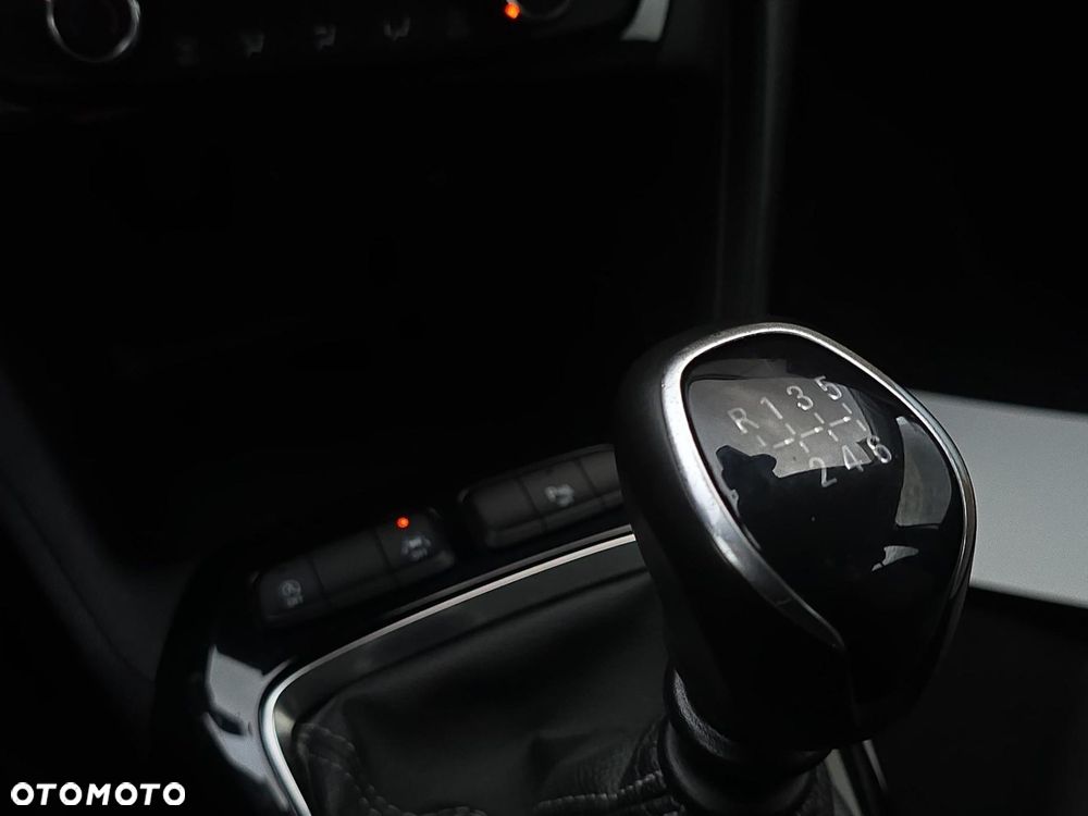 Opel Corsa 1.5 D Elegance S&S - 22