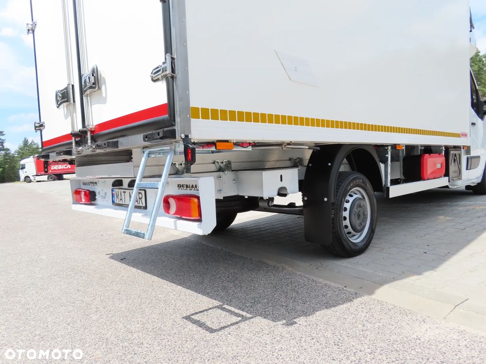 Renault Master 2.3 dCi 163 Km WZMACNIANY Chłodnia -20*C + 30*C Z Izoterma 4.20 Cm 8 Euro Palet Zasilanie V230 Funkcja Grzania Kabina Sypialniana WEBASTO Stan Jak NOWY - 14