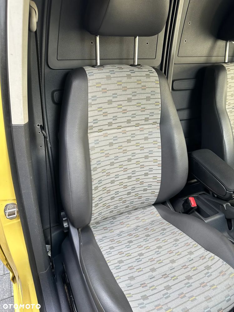 Volkswagen Caddy - 12
