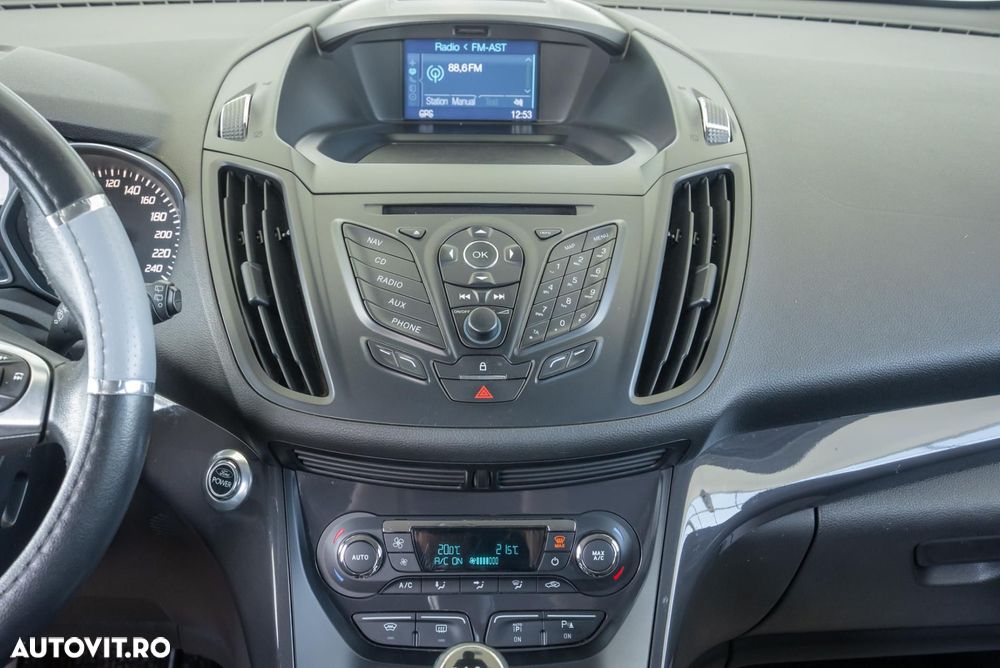 Ford Kuga 2.0 TDCi 4x4 Titanium - 19