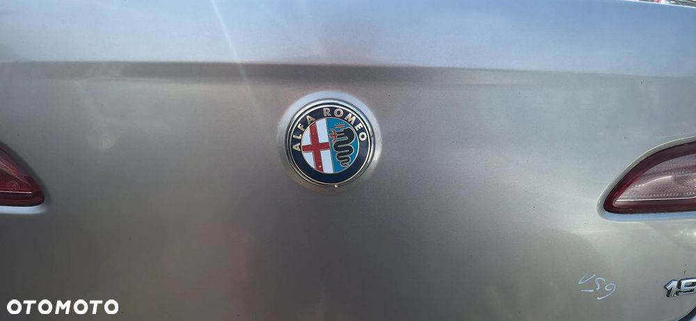 Alfa Romeo 159 Sedan Klapa Bagażnika Tył Tylna Kod Lakieru 651 - 16