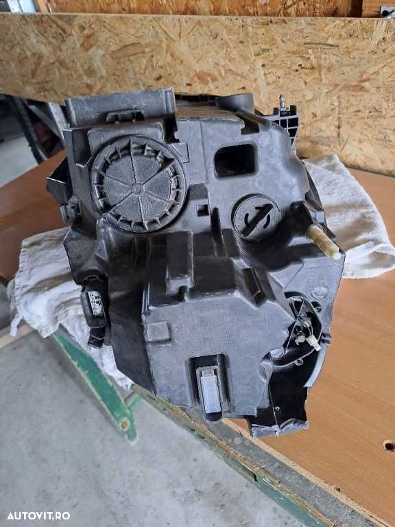 Far stanga Ford Puma ST Line led an 2020-2024 original - 3