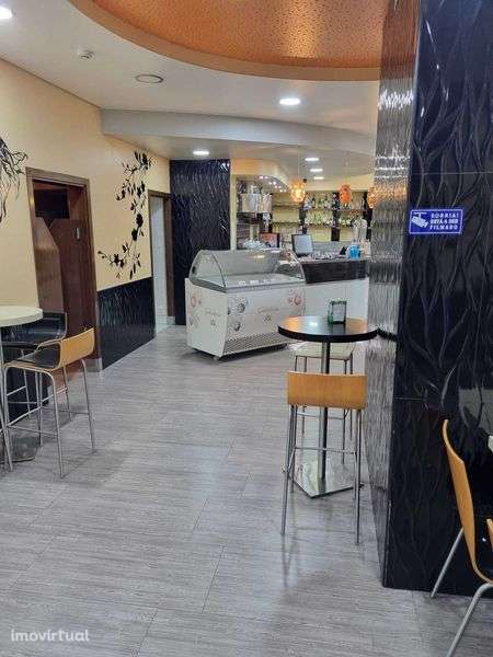 Pastelaria com fabrico em Santa Iria de Azóia - Grande imagem: 2/9