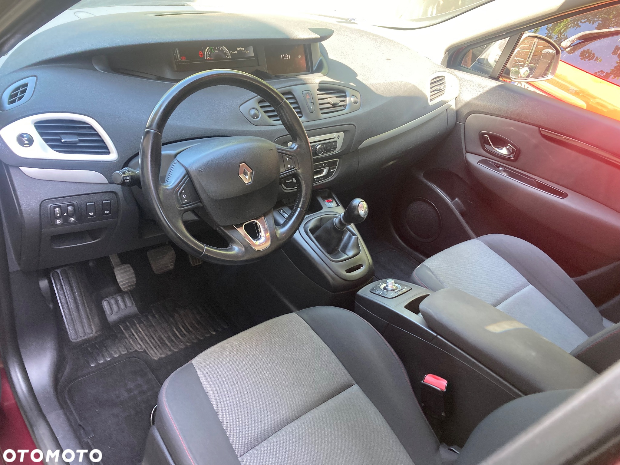 Renault Scenic 1.5 dCi Expression - 25