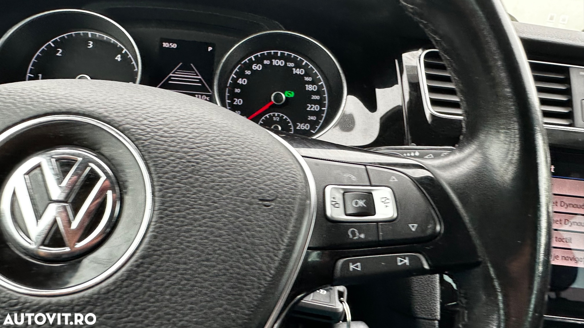 Volkswagen Golf 2.0 TDI DSG Sound - 21