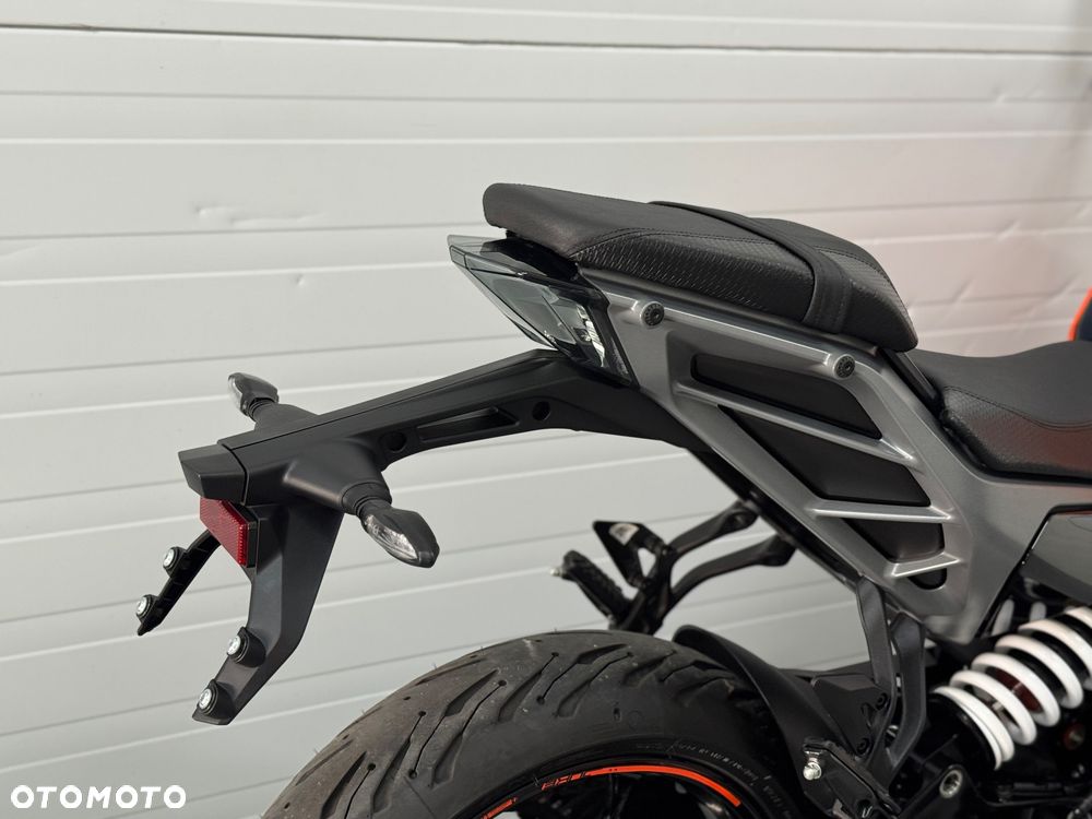 KTM Duke 125 - 9