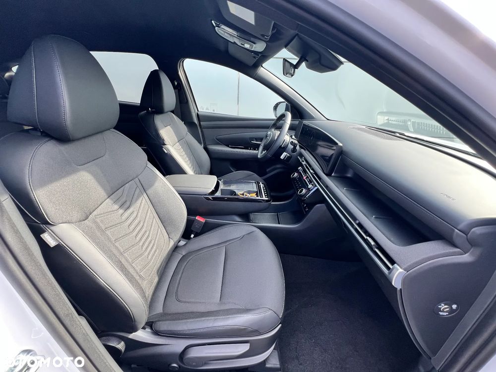 Hyundai Tucson 1.6 T-GDi HEV Smart Black 2WD - 9