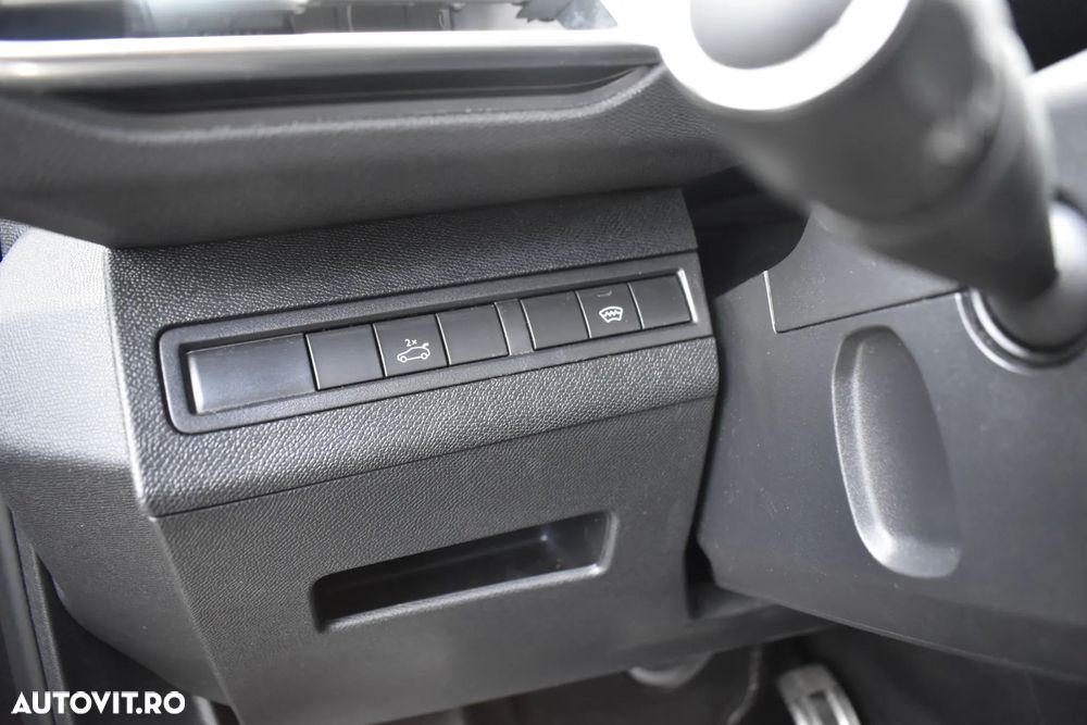 Peugeot 3008 2.0 BlueHDI S&S EAT6 GT - 32