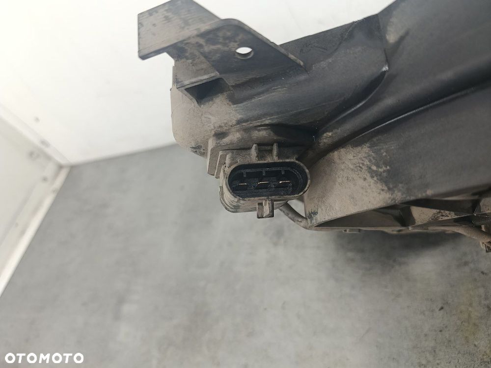 WENTYLATOR CHŁODNICY OPEL ZAFIRA B 13241612  24467444 0130303304  BOSCH - 2