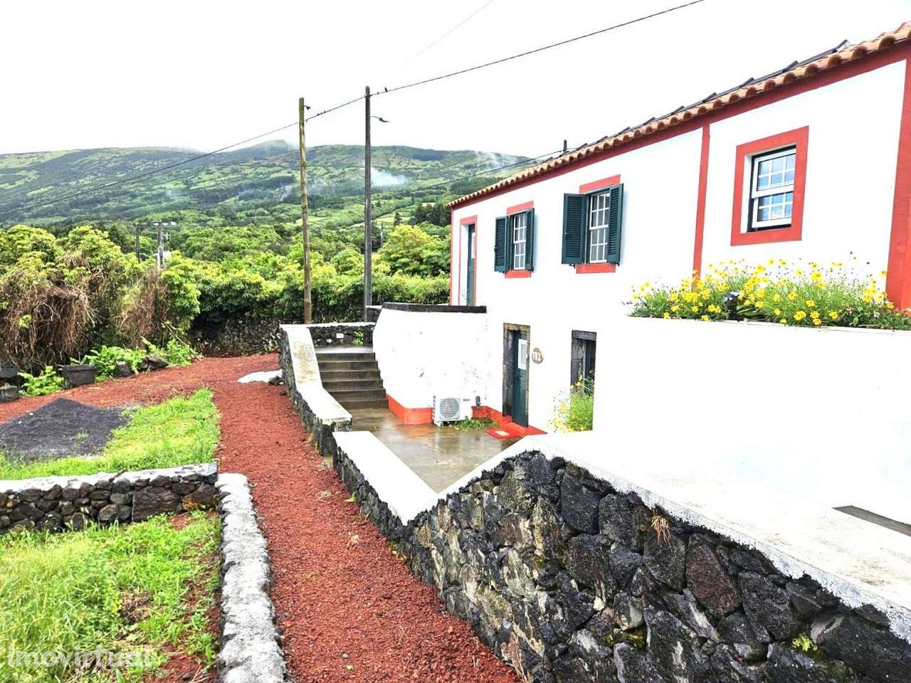 Fantastica Quinta- Prainha- Ilha do Pico  - T2 + Estudio  -... - Grande imagem: 2/27