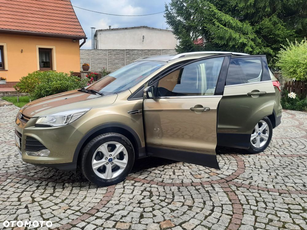 Ford Kuga 1.5 EcoBoost 2x4 Individual - 4