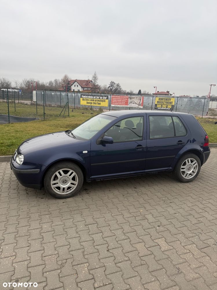 Volkswagen Golf 1.4 Basis - 2