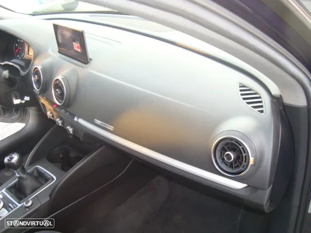 Audi A3 Sportback 1.6 TDI Sport - 27