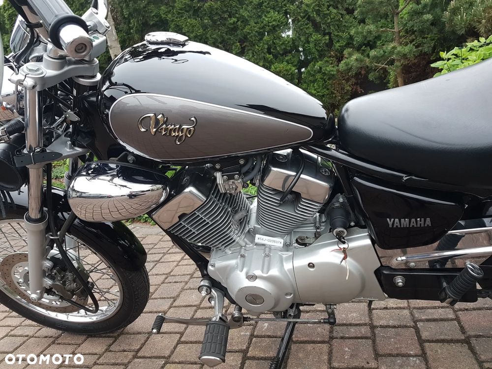 Yamaha XV - 8
