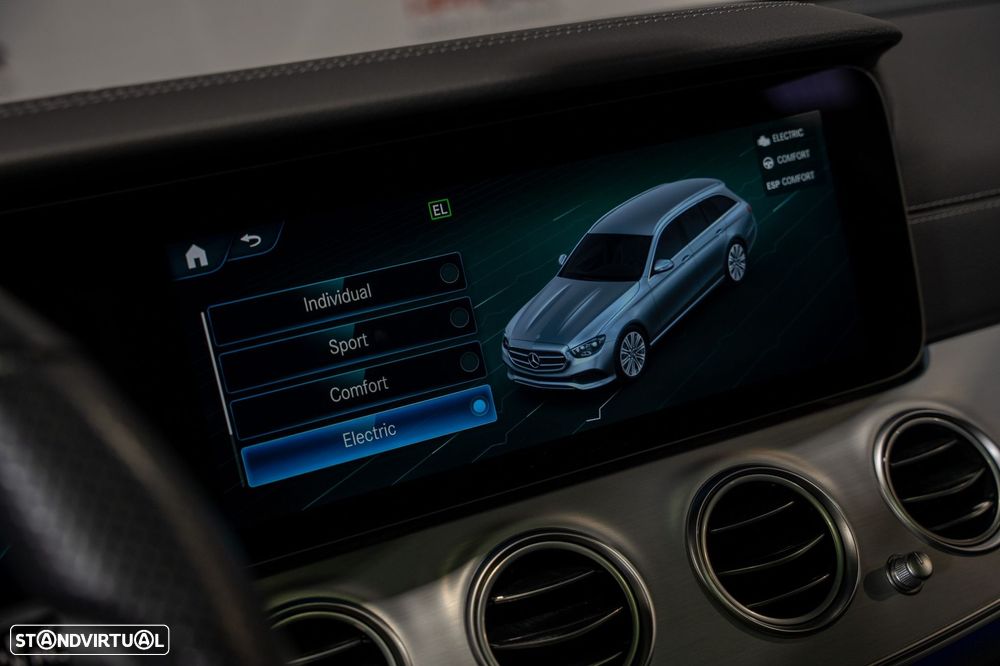 Mercedes-Benz E 300 de AMG Line 4Matic - 31
