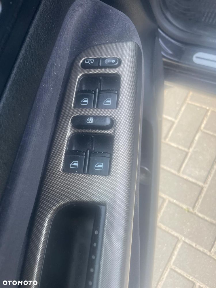 Volkswagen Bora Variant 1.6 Automatik - 11