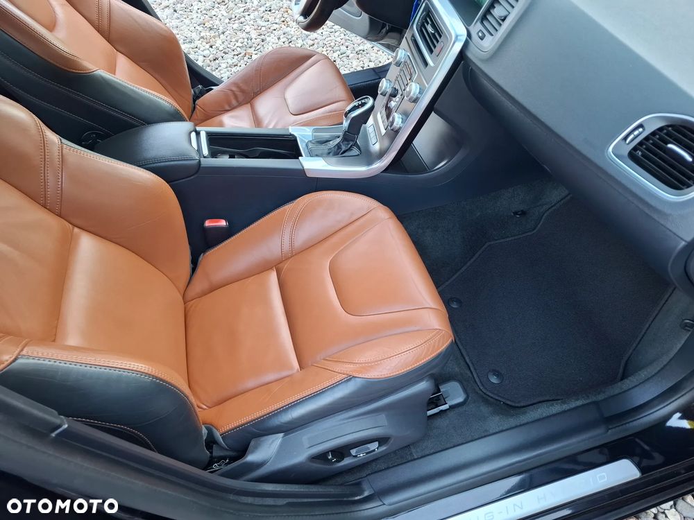 Volvo V60 - 15