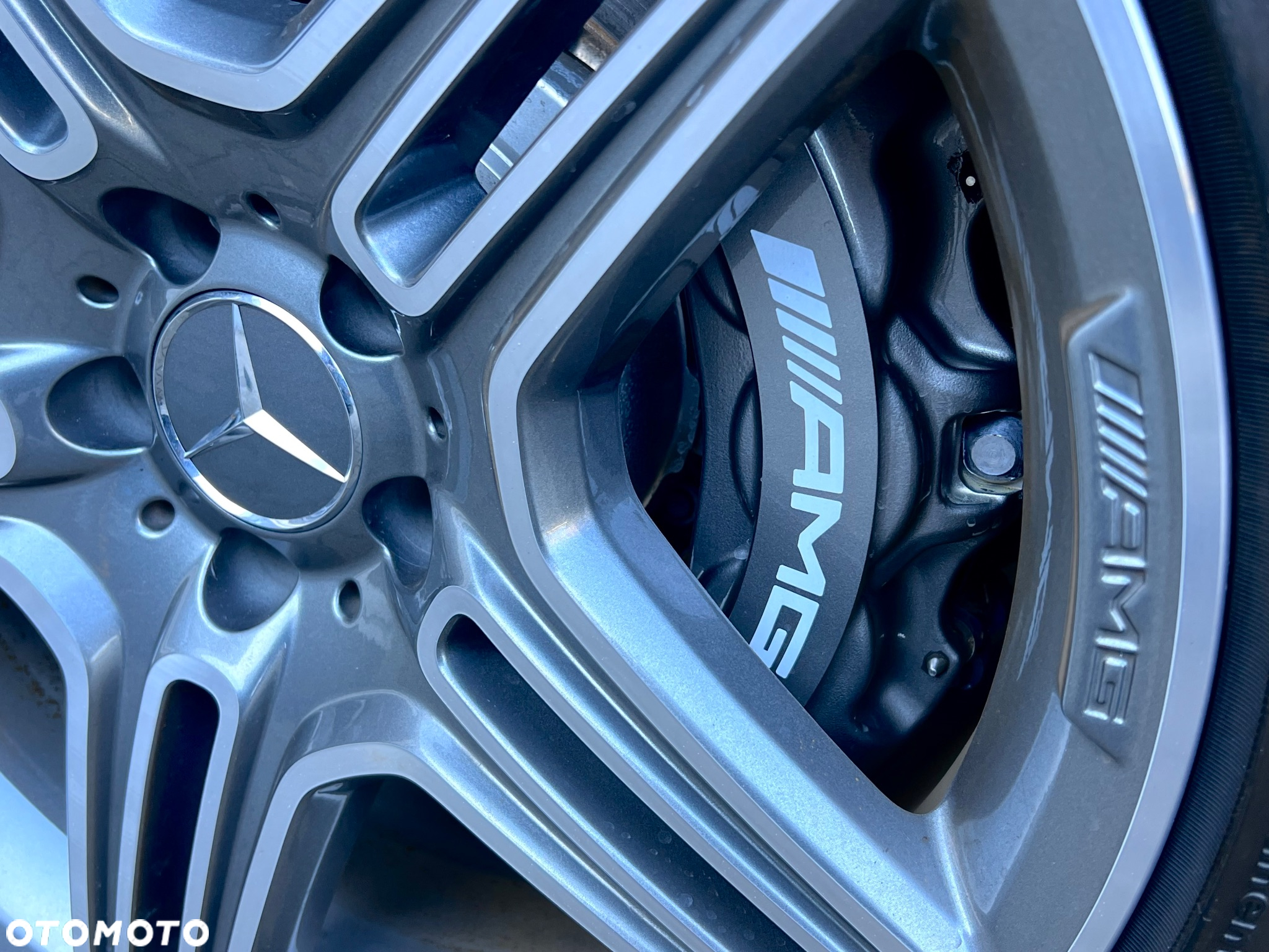 Mercedes-Benz SL 63 AMG AMG Speedshift MCT 7-Gang Sportgetriebe AMG Performance Package - 14