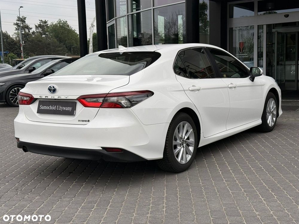 Toyota Camry 2.5 Hybrid Comfort CVT - 8