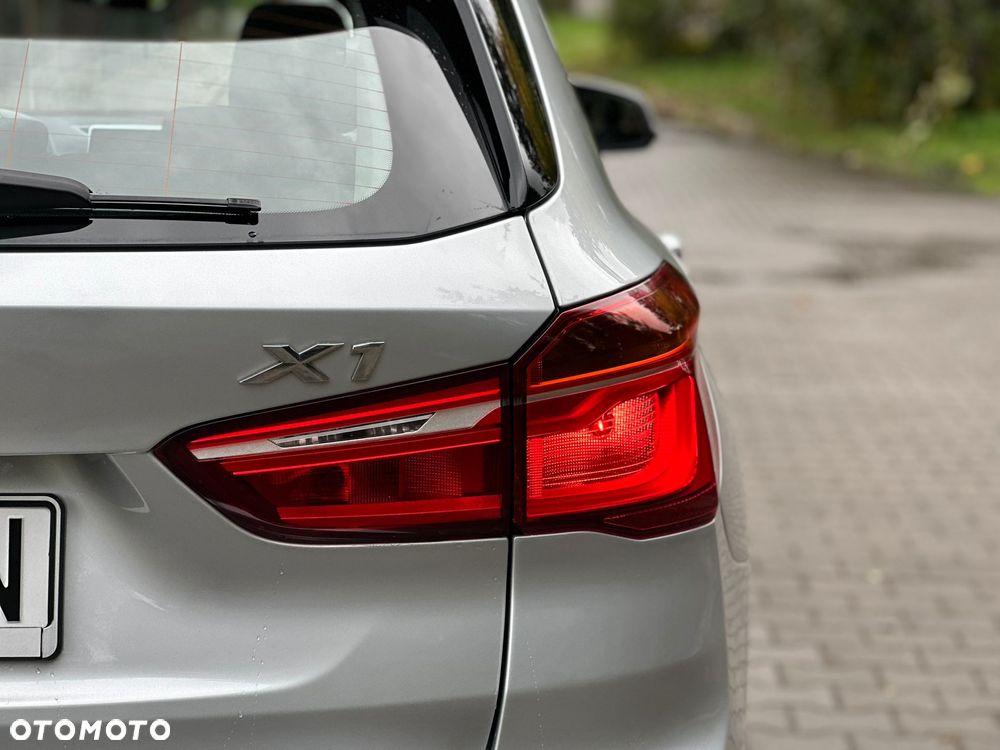 BMW X1 xDrive25d Advantage - 10