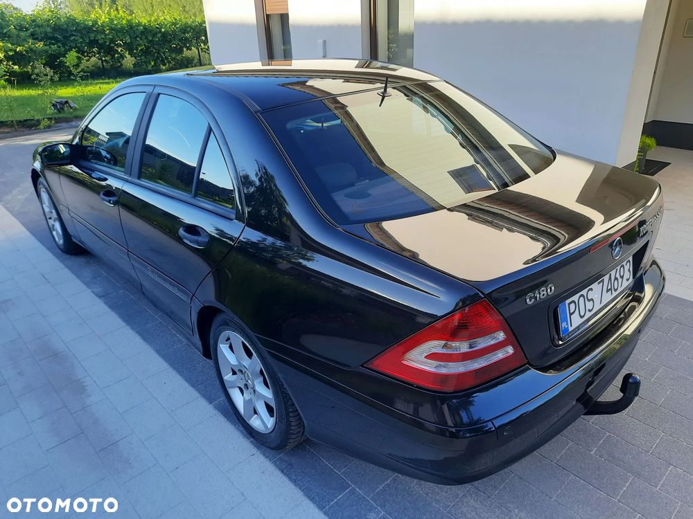 Mercedes-Benz Klasa C 180 Kompressor Sport Edition - 11
