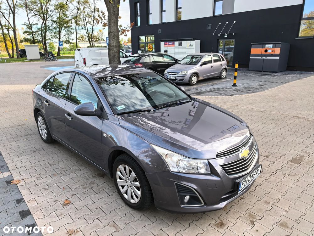 Chevrolet Cruze 1.6 - 22
