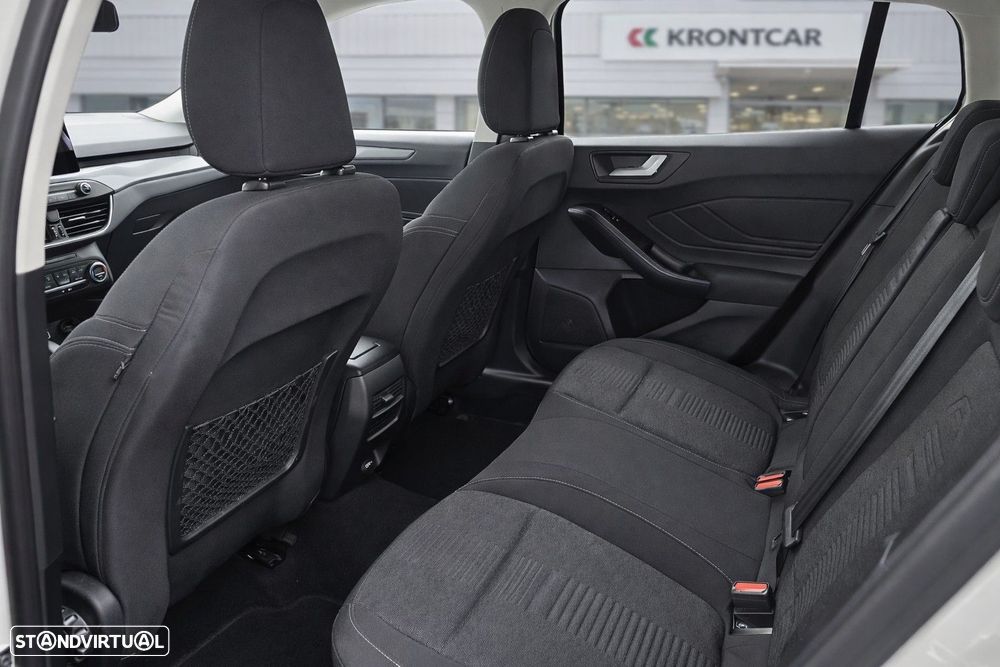 Ford Focus SW 1.0 EcoBoost Active X - 11