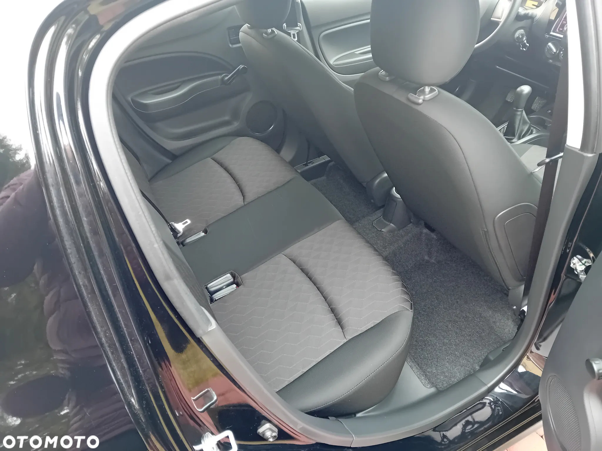 Mitsubishi Space Star 1.2 - 3