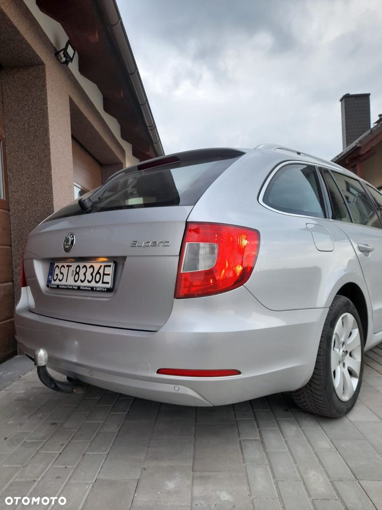 Skoda Superb 2.0 TDI Family - 4